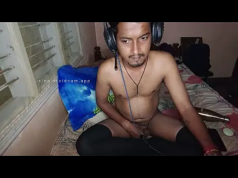 Sexypavi09 online show from 15, 10, 2025