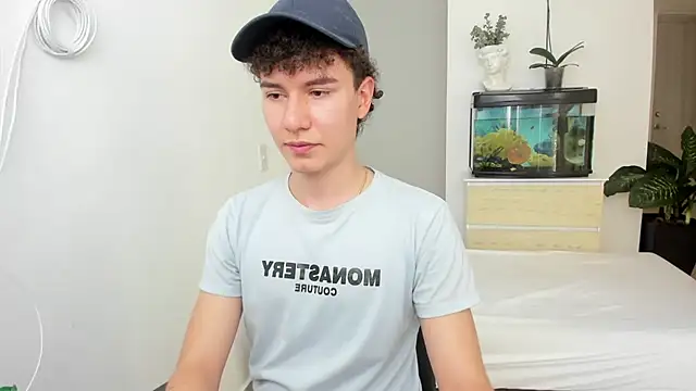 Snapshot of adrian_morelly chatting on 4, 2, 2025 adrian morelly online show from 4, 2, 2025