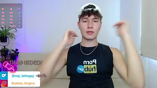 Snapshot of adrian_morelly chatting on 17, 11, 2025 adrian morelly online show from 17, 11, 2025