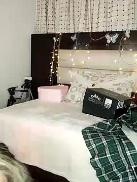 Natalia Suarez online show from 9, 1, 2025