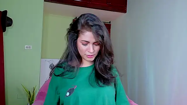 Snapshot of Emma__Blanco chatting on 2, 12, 2025 Emma Blanco online show from 2, 12, 2025