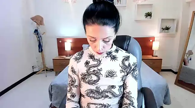 Kristen Garner online show from 30, 1, 2025