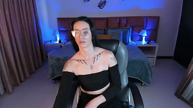 Kristen Garner online show from 27, 9, 2025