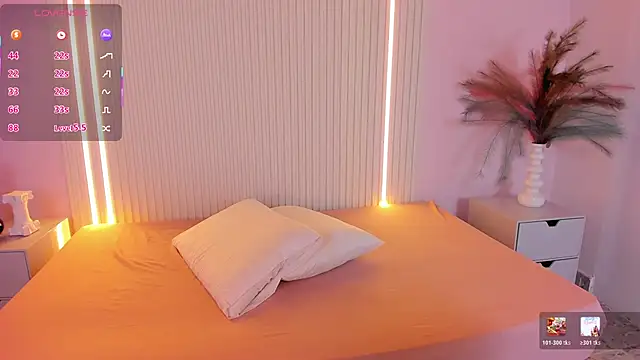 EmilyEvans7 online show from 24, 4, 2026