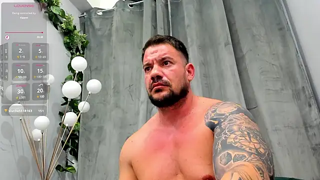 musclemonster31 online show from 15, 2, 2025