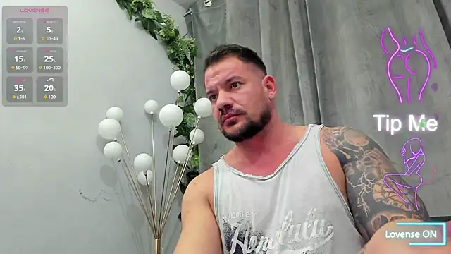 musclemonster31 online show from 8, 3, 2025