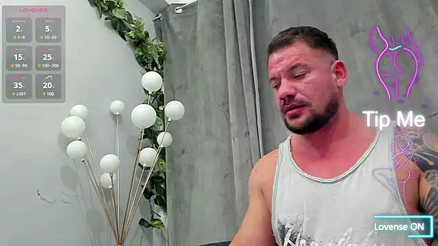 musclemonster31 online show from 9, 3, 2025