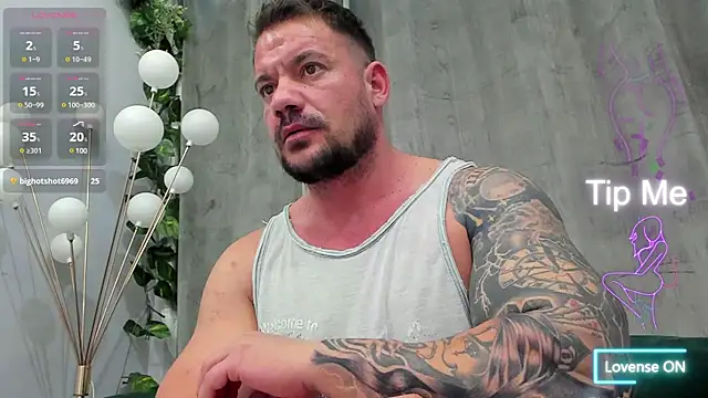 musclemonster31 online show from 11, 3, 2025