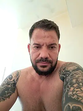 Snapshot of musclemonster31 chatting on 4, 8, 2026 musclemonster31 online show from 4, 8, 2026