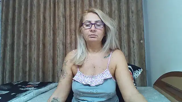 PussyEvely online show from 11, 11, 2025