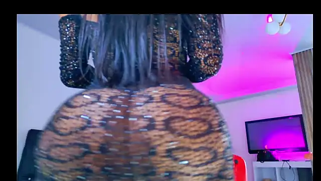 SQUIRT4UMEGAN online show from 29, 7, 2026