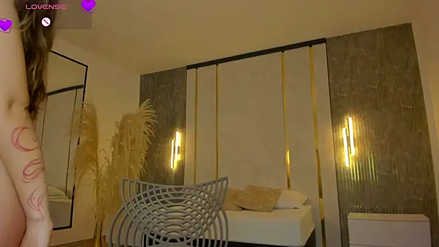 riley sierra online show from 16, 9, 2025