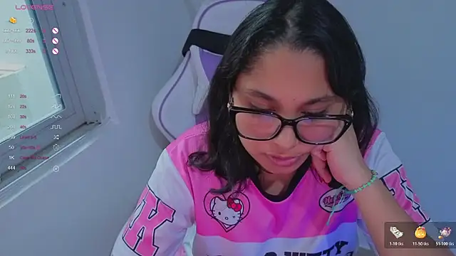 Cuteprincess21 online show from 8, 11, 2025