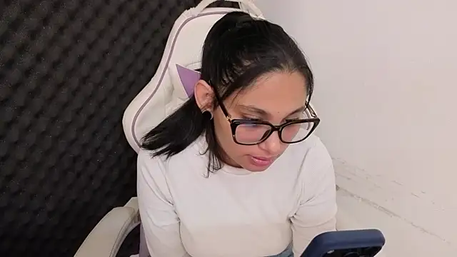 Snapshot of Cuteprincess21 chatting on 17, 7, 2026 Cuteprincess21 online show from 17, 7, 2026