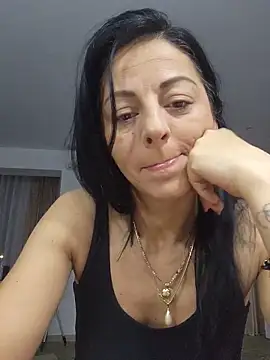 bruneta sexy23 online show from 18, 6, 2026