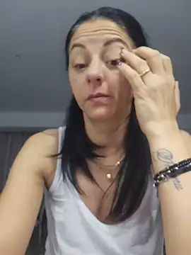 bruneta sexy23 online show from 24, 6, 2026