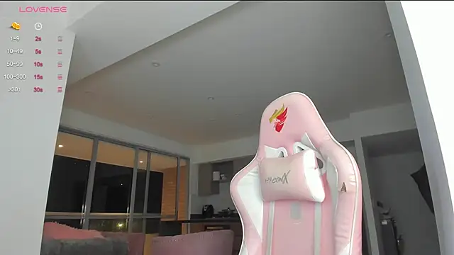 mia yourmommy online show from 22, 1, 2025