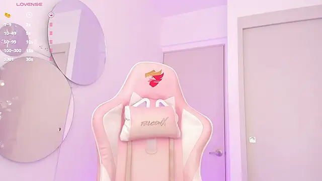 mia yourmommy online show from 26, 2, 2025