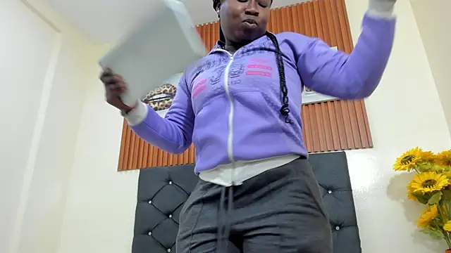 Snapshot of Cristale69 chatting on 27, 9, 2025 Cristale69 online show from 27, 9, 2025