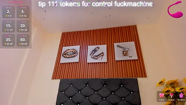 Snapshot of Cristale69 chatting on 19, 11, 2025 Cristale69 online show from 19, 11, 2025