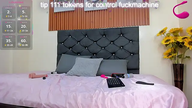 Snapshot of Cristale69 chatting on 29, 11, 2025 Cristale69 online show from 29, 11, 2025