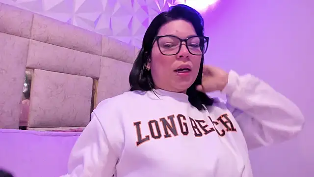 PauletteJ online show from 10, 2, 2026