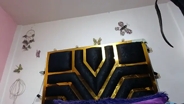 Helennahot online show from 22, 4, 2026