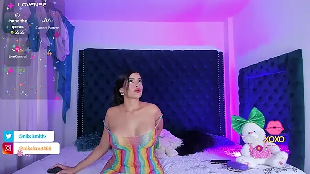 nikolsmithh online show from 9, 2, 2026