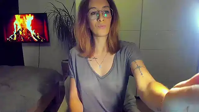 DesireMore90 online show from 10, 1, 2025