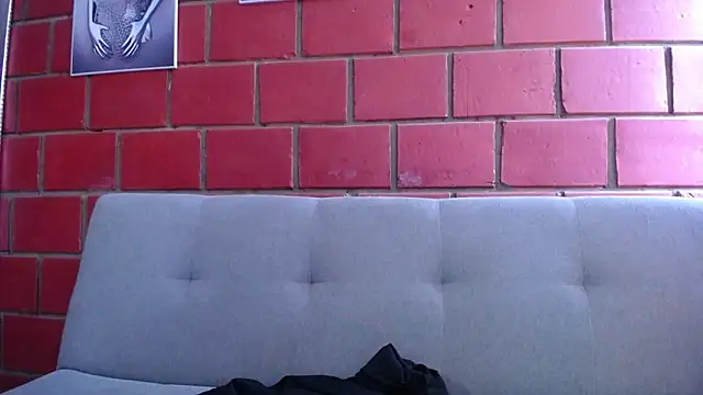 kiara eyes12 online show from 28, 2, 2025