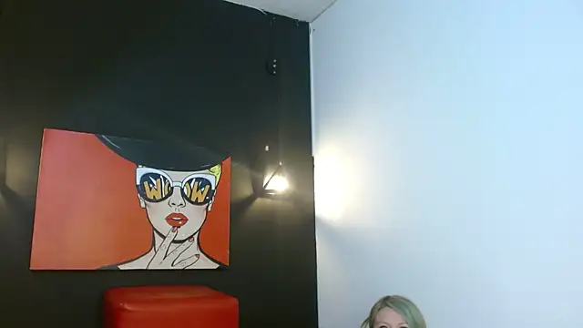 Snapshot of miley_jensen chatting on 22, 2, 2025 miley jensen online show from 22, 2, 2025