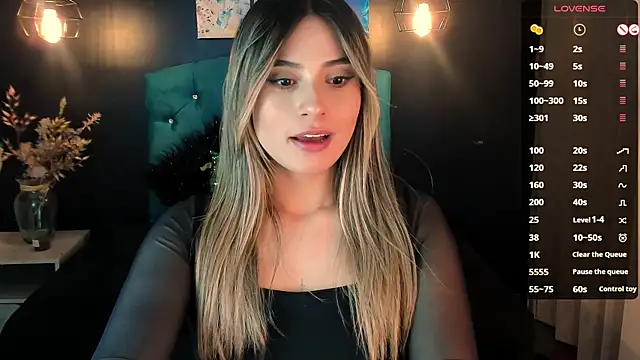 Snapshot of KiaraCarter chatting on 4, 12, 2024 KiaraCarter online show from 4, 12, 2024