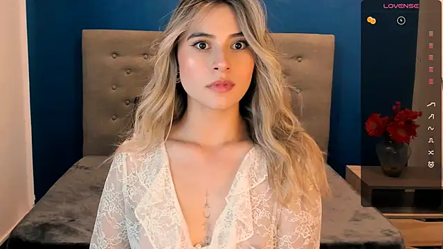 Snapshot of KiaraCarter chatting on 10, 12, 2024 KiaraCarter online show from 10, 12, 2024