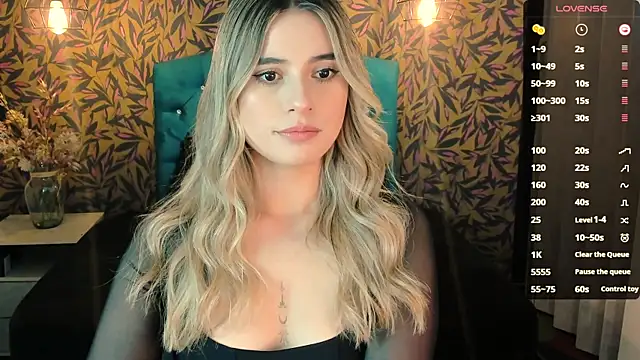 Snapshot of KiaraCarter chatting on 11, 1, 2025 KiaraCarter online show from 11, 1, 2025