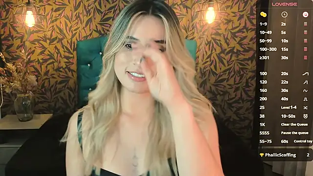 Snapshot of KiaraCarter chatting on 14, 1, 2025 KiaraCarter online show from 14, 1, 2025