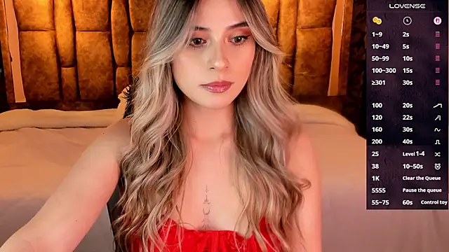 Snapshot of KiaraCarter chatting on 7, 10, 2025 KiaraCarter online show from 7, 10, 2025