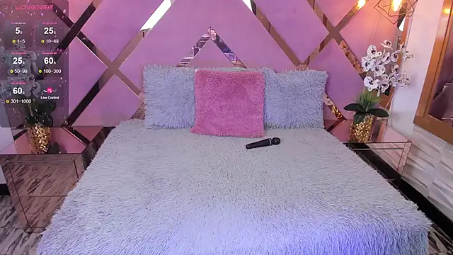 SHANONCLARK online show from 15, 2, 2025