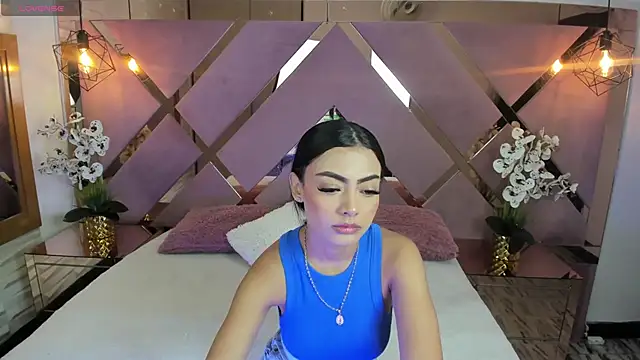 SHANONCLARK online show from 3, 3, 2025