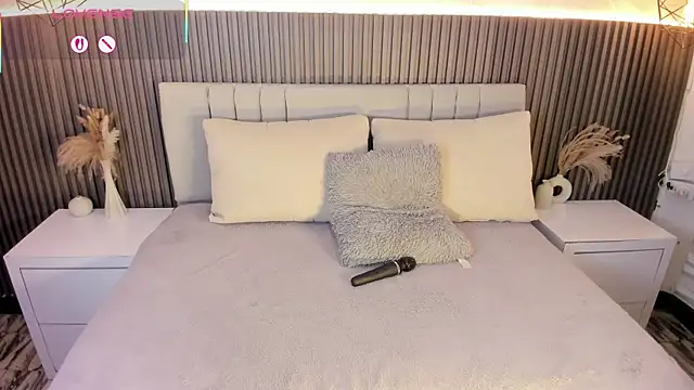 SHANONCLARK online show from 14, 10, 2025