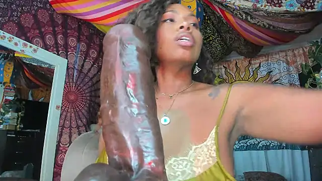 Snapshot of ElizaGrey_ chatting on 21, 11, 2025 ElizaGrey online show from 21, 11, 2025