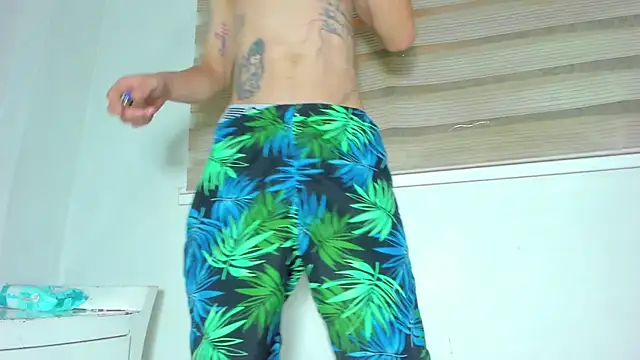 enjoy hotparty online show from 5, 1, 2026