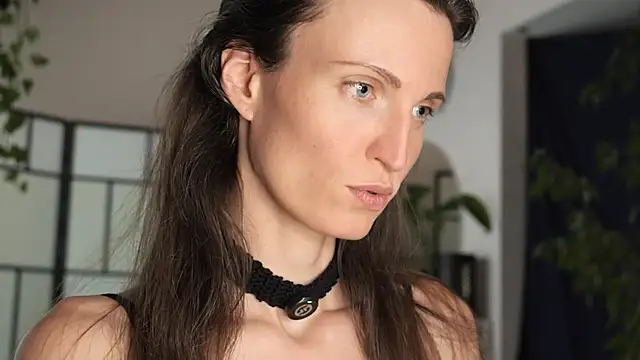 yulladao online show from 12, 10, 2025