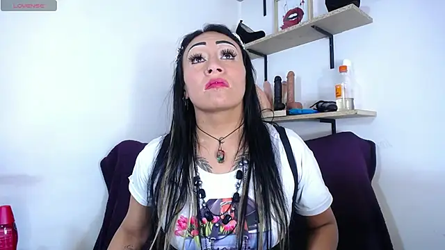 luna sofia69 online show from 5, 2, 2025