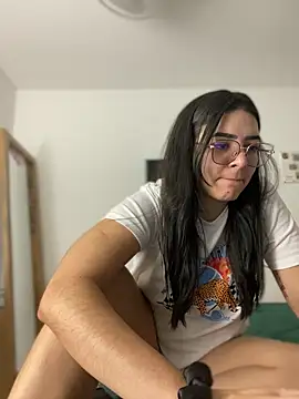 Lia flowers online show from 21, 1, 2025