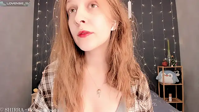 Snapshot of SolarAlice chatting on 15, 12, 2024 SolarAlice online show from 15, 12, 2024