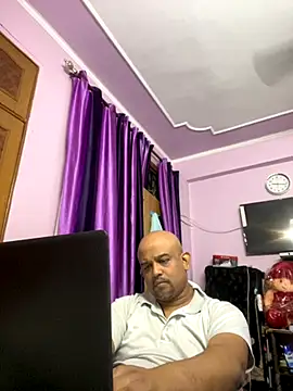 Dick 6inches online show from 6, 11, 2025