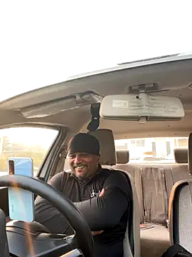 Dick 6inches online show from 20, 11, 2025