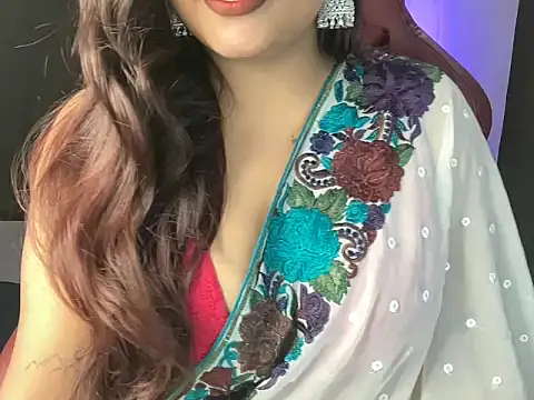 Snapshot of shanayaaa_1 chatting on 16, 9, 2025 shanayaaa 1 online show from 16, 9, 2025