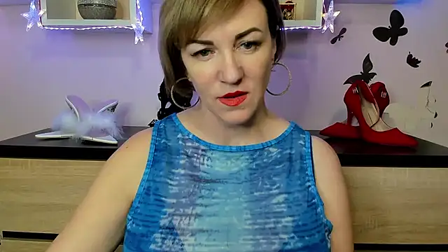 feliziaDesire online show from 1, 2, 2025