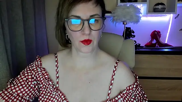 feliziaDesire online show from 30, 11, 2025